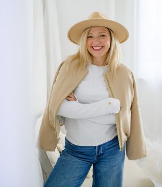 ✨ Trička Mova ✨ Je vůbec zapotřebí k nim něco dodávat?😁 Milujete návleky na palec, vysokogramážní bavlnu aaaa… dokonalej...